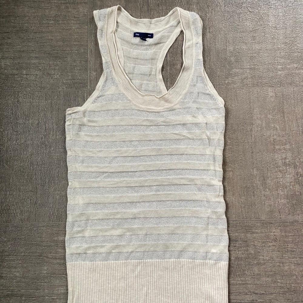 Gap Tank Ivory with Silver, Worn Once, Size M